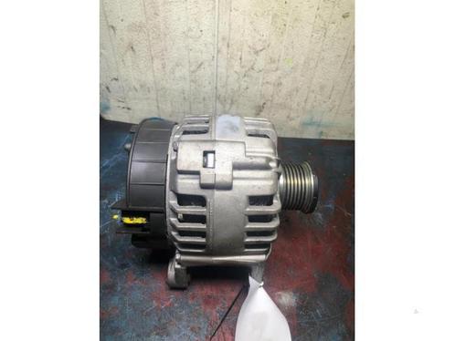 Dynamo van een Volvo V40, Auto-onderdelen, Motor en Toebehoren, Volvo, Gebruikt, 3 maanden garantie, Ophalen of Verzenden