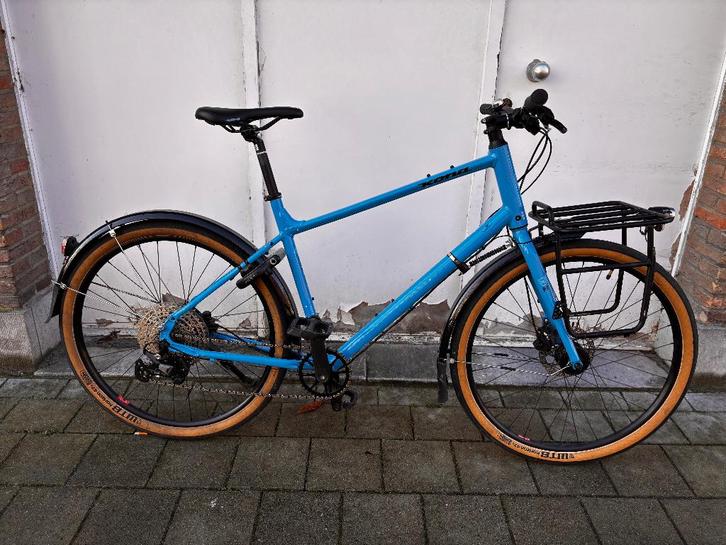 Kona Dew Deluxe (Maat L) – Deore 1x11 – Naafdynamo, Vélos & Vélomoteurs, Vélos | Hommes | Vélos pour homme, Comme neuf, Autres marques