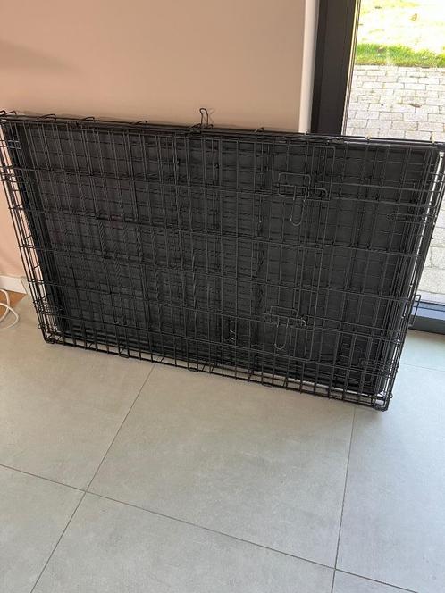 Hondenbench 107 cm, Dieren en Toebehoren, Hondenbenches, Zo goed als nieuw, Ophalen