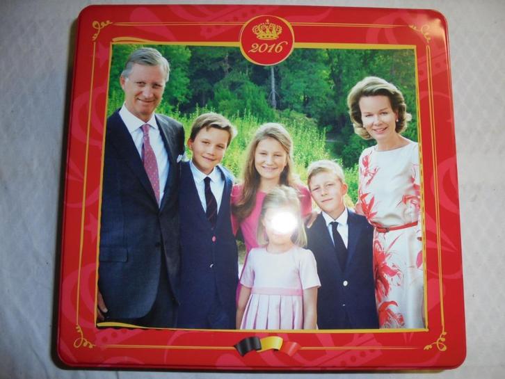 Blikken doos Koningshuis, Verzamelen, Koningshuis en Royalty, Zo goed als nieuw, Overige typen, Ophalen of Verzenden