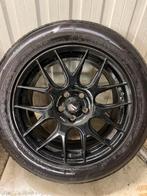 225/60R18 Wintervelgen + banden (Xtrail-Qashqai), Auto-onderdelen, Ophalen, Winterbanden, Band(en)