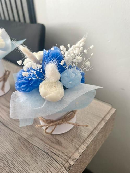 S size wax boeket versierd voor cadeau, Huis en Inrichting, Woonaccessoires | Kunstplanten en Kunstbloemen, Nieuw, Ophalen