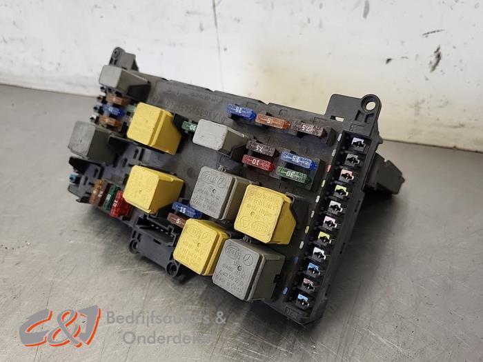 Zekeringkast van een Mercedes Vito, Auto-onderdelen, Elektronica en Kabels, Mercedes-Benz, Gebruikt, 3 maanden garantie, Ophalen of Verzenden