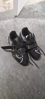 Nike Romaleos maat 42, Enlèvement