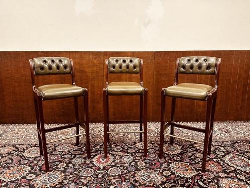 Set Engelse Chesterfield Barkrukken, Antiek en Kunst, Antiek | Kantoor en Zakelijk, Ophalen of Verzenden