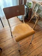 Vintage houten stoel, Ophalen, Zo goed als nieuw