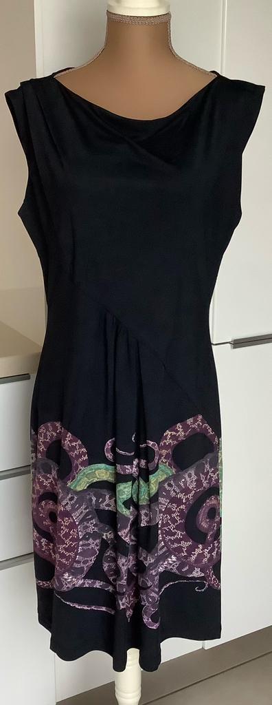 Robe noire imprimée Roberto Cavalli pour femme taille 38, Vêtements | Femmes, Robes, Porté, Taille 38/40 (M), Noir, Sous le genou