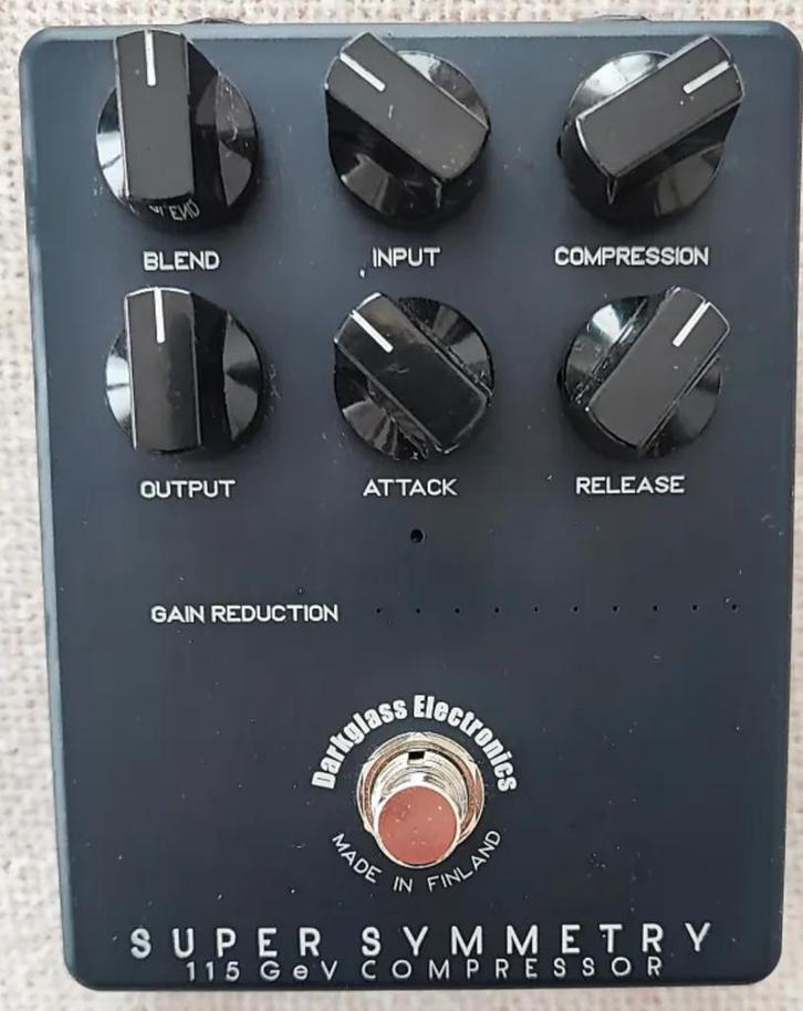 Darkglass Super Symmetry – Black Limited Edition (genummerd), Muziek en Instrumenten, Effecten, Zo goed als nieuw, Compressor