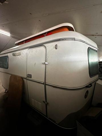 Caravan Eriba Triton te koop beschikbaar voor biedingen