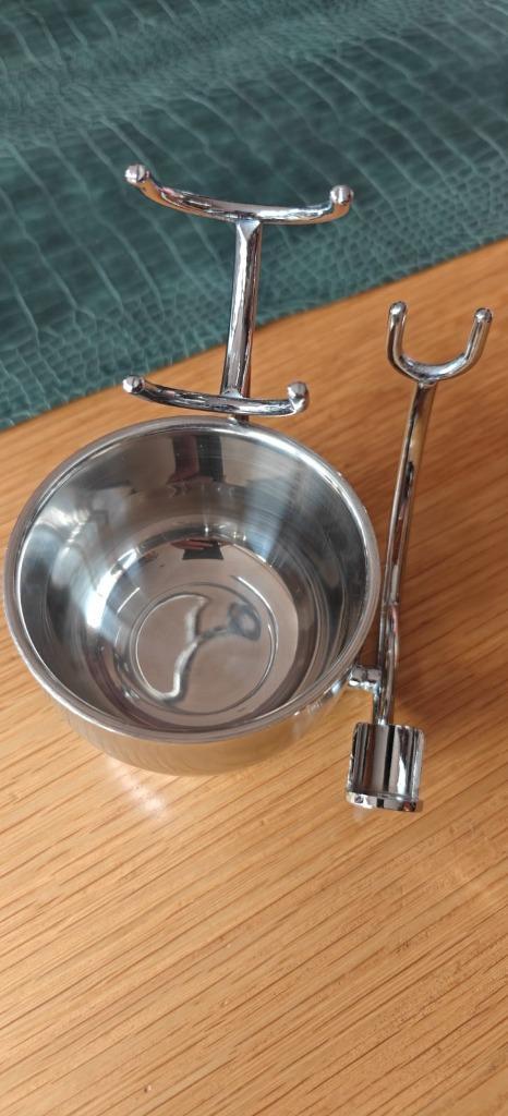 Scheerkwast En Scheermes Houder Met Zeepbakje Kom, Huis en Inrichting, Badkamer | Badtextiel en Accessoires, Nieuw, Ophalen