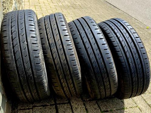 4 jantes pour Hyundai et Kia avec pneus été 185/60-15, Auto-onderdelen, Banden en Velgen, Banden en Velgen, Zomerbanden, 15 inch