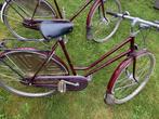 2 oldtimer’s fietsen heren en dames van het merk Novy, Ophalen