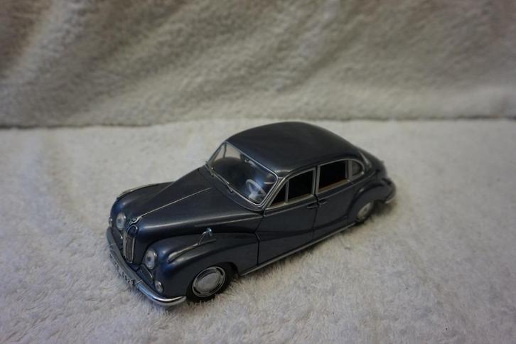 BMW 502  1:24 Schuco Metal 80430027927, Hobby en Vrije tijd, Modelauto's | 1:24, Gebruikt, Auto, Overige merken, Ophalen of Verzenden