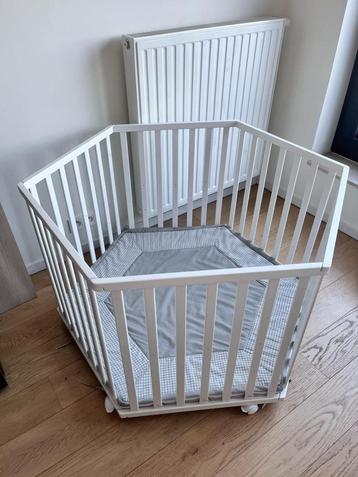 parc bébé beschikbaar voor biedingen