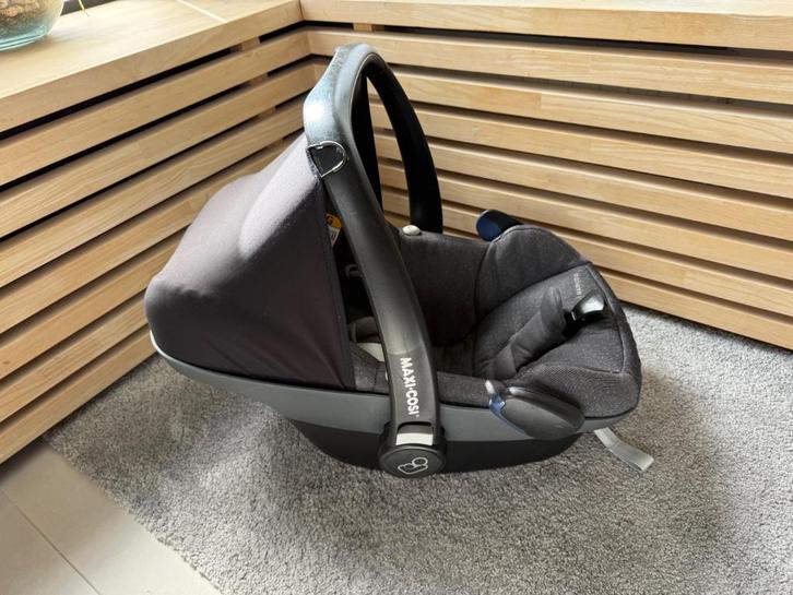 Maxi Cosi Pebble+ Sparklgrey, Kinderen en Baby's, Autostoeltjes, Zo goed als nieuw, Maxi-Cosi, 0 t/m 10 kg, Autogordel of Isofix