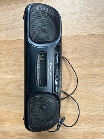 Radio cassette Panasonic  beschikbaar voor biedingen