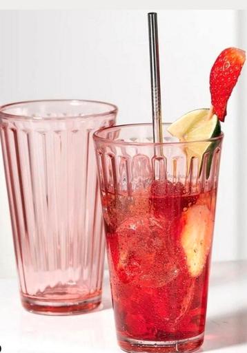 Nieuwe set van 6 cocktailglazen. Zeer goede kwaliteit!  beschikbaar voor biedingen