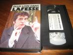 PLUS LOIN DANS LAFESSE vhs, Cd's en Dvd's, VHS | Film, Ophalen of Verzenden, Zo goed als nieuw, Komedie