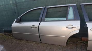 FORD MONDEO PORTIEREN LV+LA BJ 2001 2005 beschikbaar voor biedingen