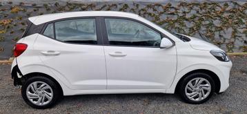 Hyundai i10 1.0benzine bj 2021 75000km met schade beschikbaar voor biedingen