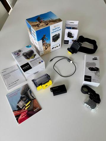 Sony Action Camera HDR-AS15 + Toebehoren beschikbaar voor biedingen