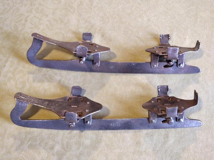 Antieke metalen ijsschaatsen Blitz, Sport en Fitness, Schaatsen, Ophalen of Verzenden