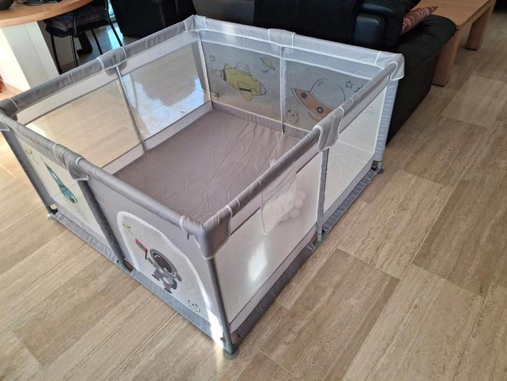 Grondpark baby - Playpen baby, Kinderen en Baby's, Babyparken, Zo goed als nieuw, Vierkant, Ophalen