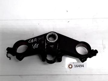 CBR1000F 1987 - 1988 Honda Kroonplaat D1-27702 beschikbaar voor biedingen