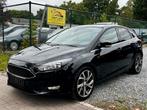 Ford Focus 1.5 benzine Titanium km 123000, Stof, 4 cilinders, Zwart, Bedrijf