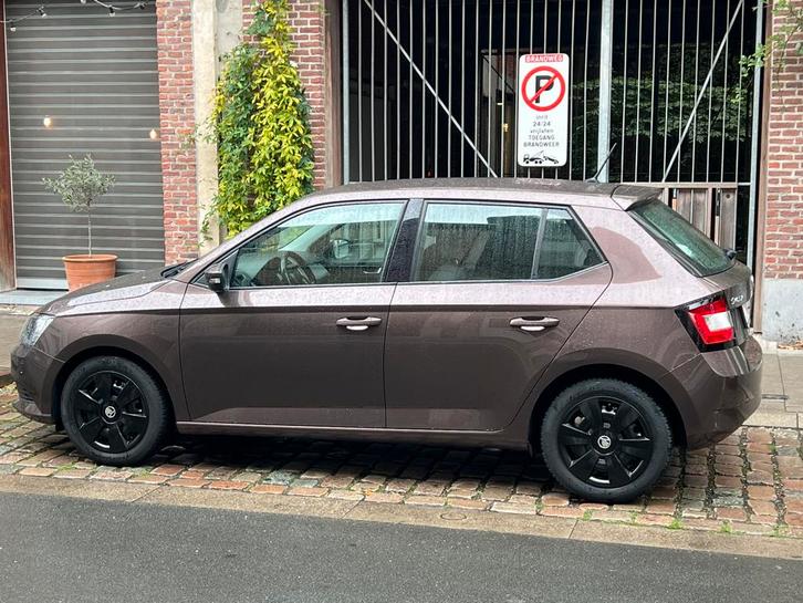 Scoda fabia  1.0 benzine euro6B, Auto's, Skoda, Particulier, Fabia, ABS, Adaptive Cruise Control, Airbags, Airconditioning, Alarm