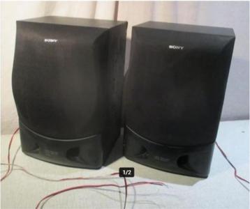 2 haut-parleurs Sony haut de gamme de 40 watts et 8 ohms