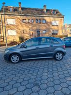 Grijze Mercedes B180CDI, Auto's, Mercedes-Benz, Voorwielaandrijving, Zwart, 5 deurs, Particulier