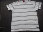T-shirt jongen Esprit imaat 128, Kinderen en Baby's, Kinderkleding | Maat 128, Ophalen of Verzenden, Zo goed als nieuw, Jongen