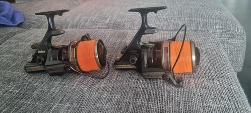 2 X Daiwa longbeam GS5000H, Watersport en Boten, Hengelsport | Karpervissen, Zo goed als nieuw, Molen, Ophalen