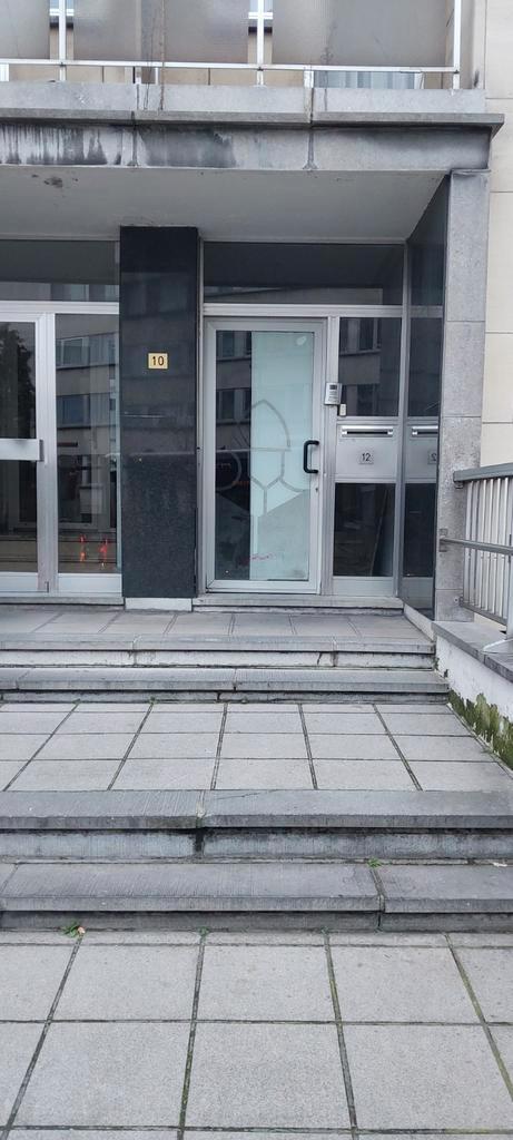 Evere : Surface commerciale 200 m² - commerce 200m², Immo, Maisons à vendre