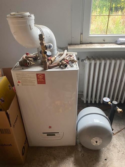 Bulex Thema condens 25/30A, Doe-het-zelf en Bouw, Chauffageketels en Boilers, Zo goed als nieuw, Geiser, Aardgas, 3 t/m 5 jaar oud