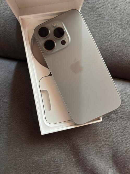 iPhone 15 Pro 128GB Natural Titanium, Telecommunicatie, Mobiele telefoons | Apple iPhone, Zo goed als nieuw, 128 GB, Zonder abonnement