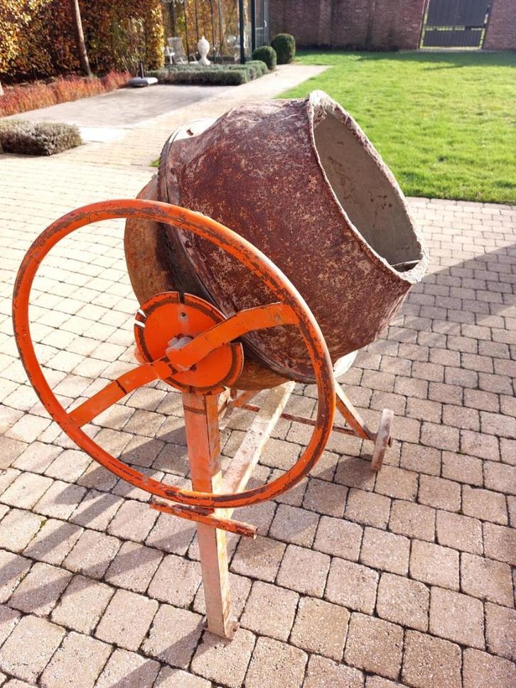 Betonmolen en ander bouwgereedschap, Doe-het-zelf en Bouw, Betonmolens, Gebruikt, Ophalen