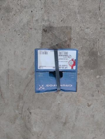 Pompe de circulation sanitaire Grundfos, Moins de 60 cm, Enlèvement ou Envoi, Neuf, Moins de 30 cm