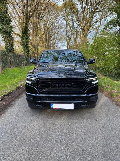 DODGE RAM Édition limitée noire, Autos, Dodge, Particulier, RAM 1500, Capteur de pluie, LPG, SUV ou Tout-terrain, 5 portes, Automatique