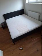 GRATIS BED + MATRAS (WEL WAT BEVLEKT), Huis en Inrichting, Ophalen, Gebruikt