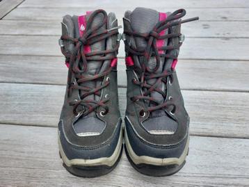 Chaussures de marche Quechua taille 34, Enlèvement ou Envoi, Comme neuf, Chaussures