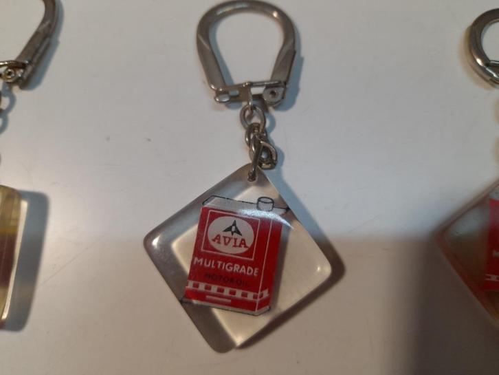 Oude Avia Multigrade Bis sleutelhanger met oliekan, Verzamelen, Sleutelhangers, Gebruikt, Overige typen, Verzenden