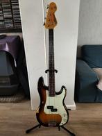 Vintage V4 Icon series precision bass, Muziek en Instrumenten, Snaarinstrumenten | Gitaren | Bas, Ophalen, Zo goed als nieuw