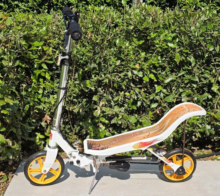 Space scooter step, Fietsen en Brommers, Steps, Gewone step, Ophalen