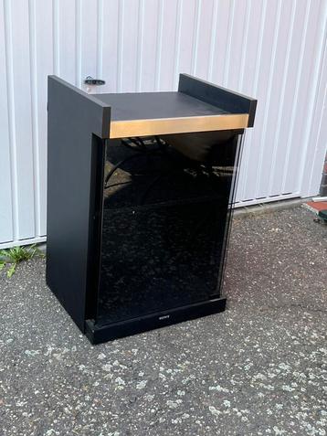 Gratis. Kastje Sony beschikbaar voor biedingen