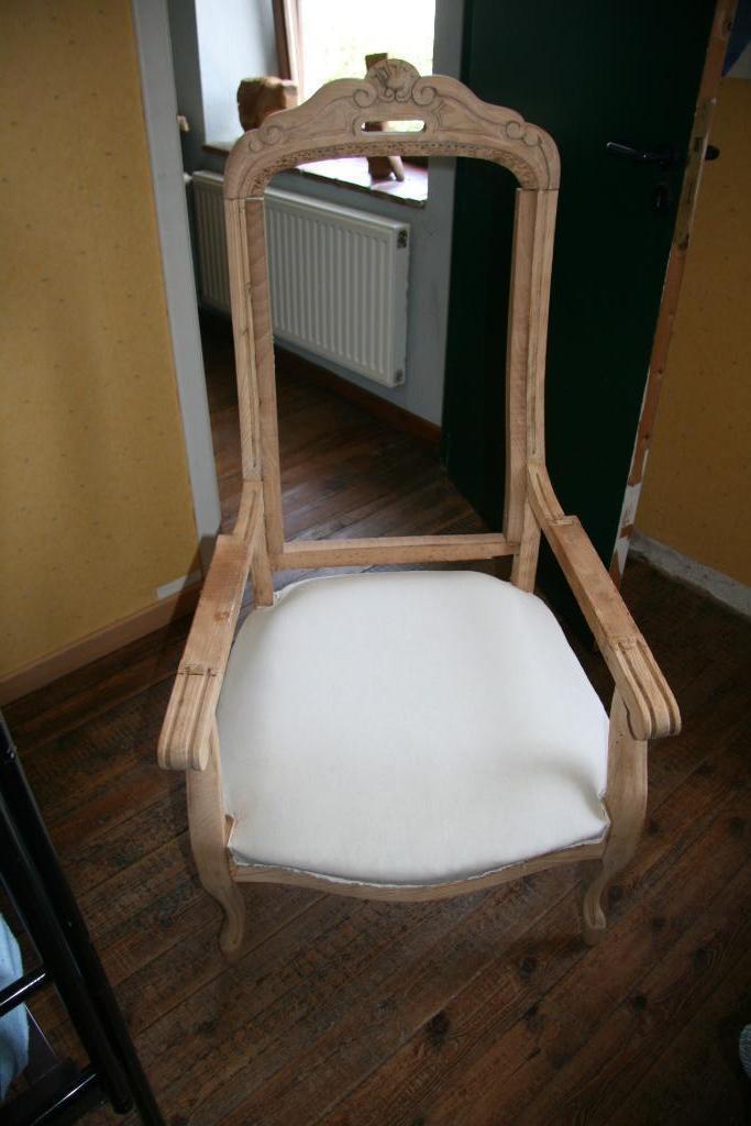 Fauteuil, Huis en Inrichting, Fauteuils, Zo goed als nieuw, Hout, 50 tot 75 cm, Minder dan 75 cm, Ophalen
