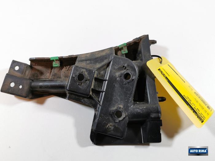 Bumpersteun links-voor van een Volvo V60, Gebruikt, -, -, Ophalen of Verzenden
