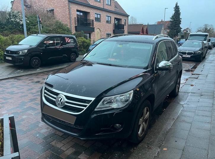 TIGUAN 2.0DIESEL/AUTOMATIQUE/OPTIONS COMPLÈTES/CLIMATISATION, Autos, Volkswagen, Entreprise, Tiguan, Air conditionné, Bluetooth