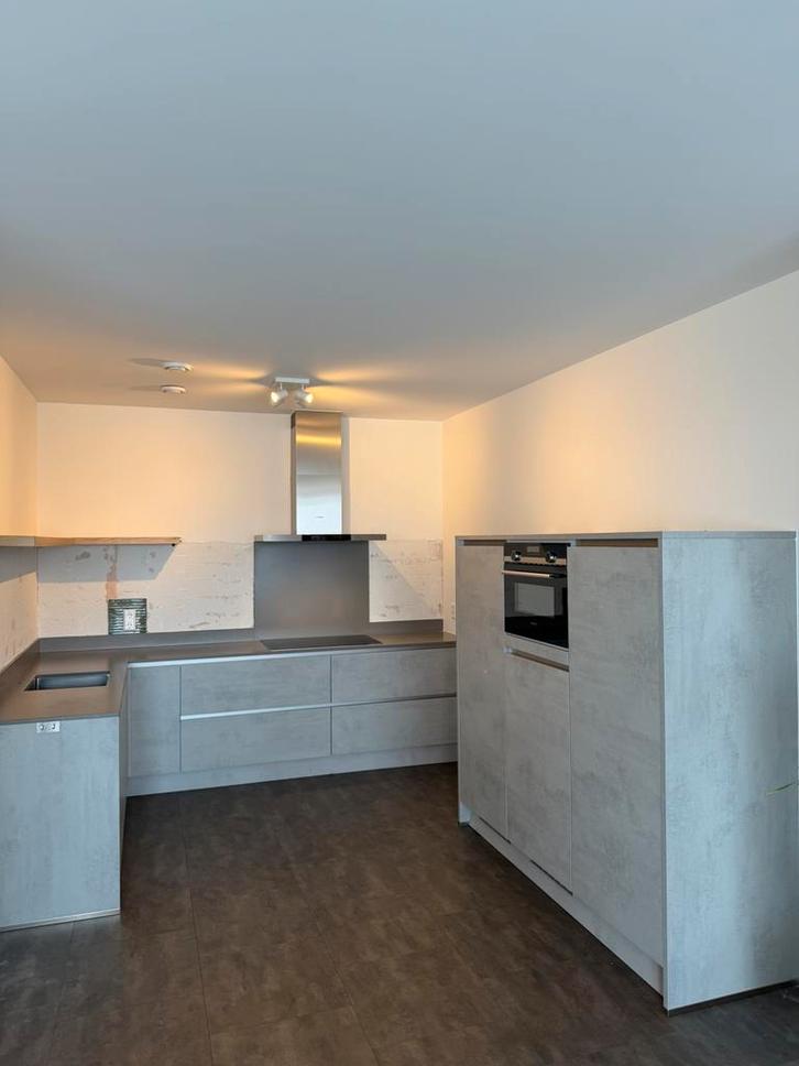 Complete Nette Keuken + Top Apparaten Bosch + GEDEMONTEERD, Maison & Meubles, Cuisine | Cuisines complètes, Comme neuf, Cuisine d'angle